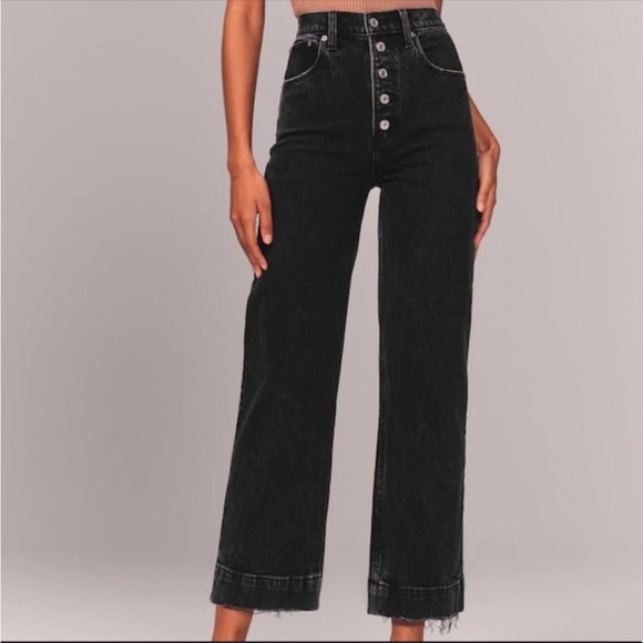 Abercrombie & Fitch Denim - Abercrombie & Fitch Crop Wide Leg Ultra High Rise Jeans Black 32/14R